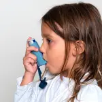 L'obesità infantile può anche essere causa d'asma per i bambini