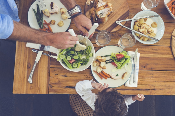 Il segreto per far mangiare i bambini: separare i cibi