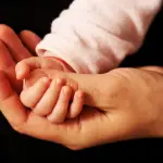 Nessun rischio per il neonato concepito tramite fecondazione assistita