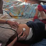 Tre mosse per prevenire otite, raffreddore e tosse nei bambini