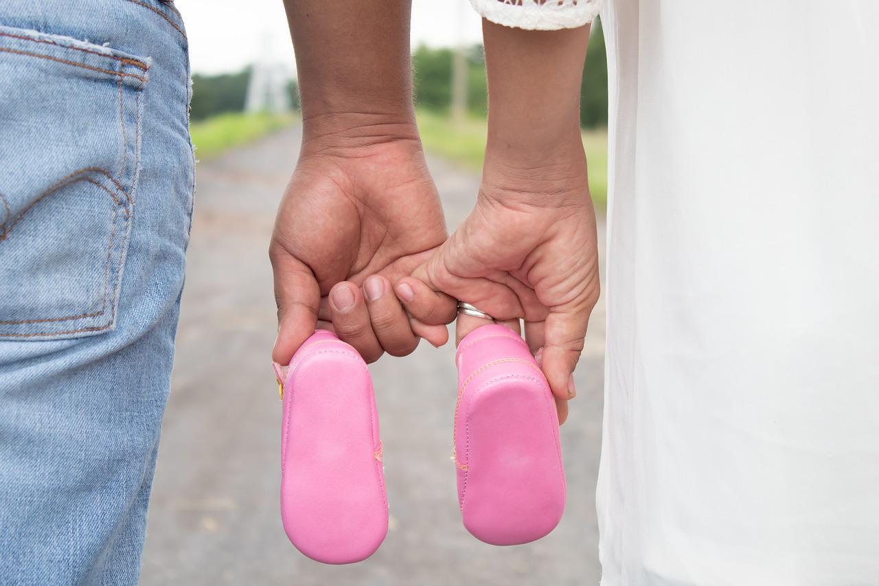 Come vestirsi dopo il parto: consigli da non perdere