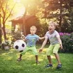 Ecco perché per i bambini è importante giocare con la palla