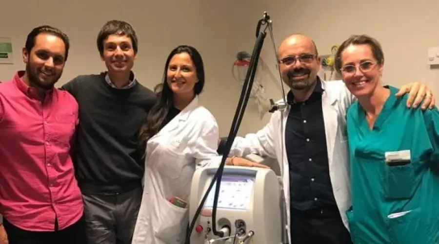 Gran successo del laser che cura le macchie sulla pelle dei bambini